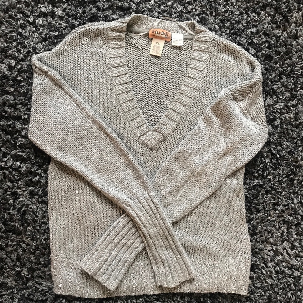 Mudd V Neck Sweater Size XL Metallic Threads Sparkle Barbiecore Partywear
